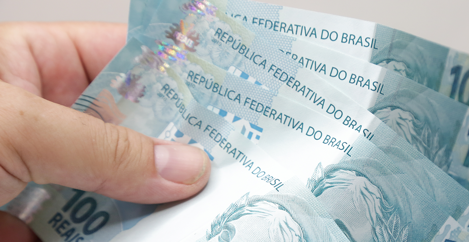 Leia mais sobre o artigo Salário mínimo de 2027 é projetado em R$ 1.741 pelo governo